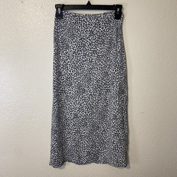 Brandy Melville Blue Leopard Print Midi Skirt OS One Size Viscose Chic Classy - Picture 1 of 6